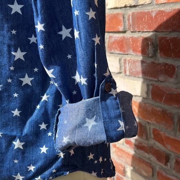Kut from the Kloth Denim Star Tie up button-down Medium - Picture 3 of 7